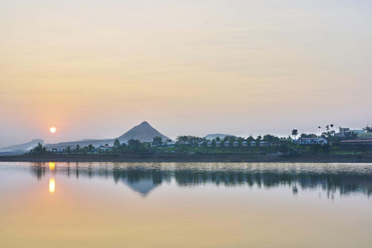 Savana Lake Resort Насик Экстерьер фото